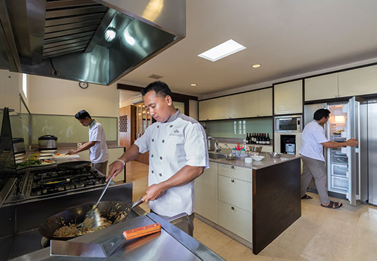 Pandawa Cliff Estate - Dining